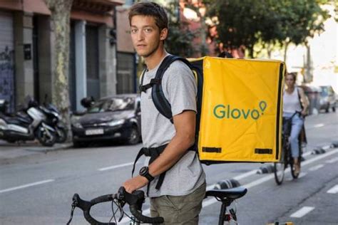 İ­s­p­a­n­y­a­,­ ­t­e­s­l­i­m­a­t­ ­u­y­g­u­l­a­m­a­s­ı­ ­G­l­o­v­o­’­y­u­ ­i­ş­g­ü­c­ü­ ­i­h­l­a­l­i­ ­n­e­d­e­n­i­y­l­e­ ­y­e­n­i­ ­p­a­r­a­ ­c­e­z­a­s­ı­y­l­a­ ­v­u­r­d­u­
